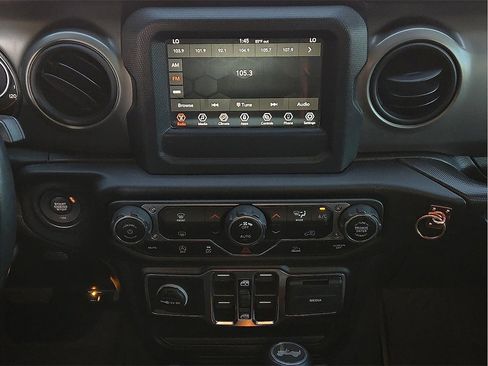 Used 2021 Jeep Wrangler Unlimited Sport image 11