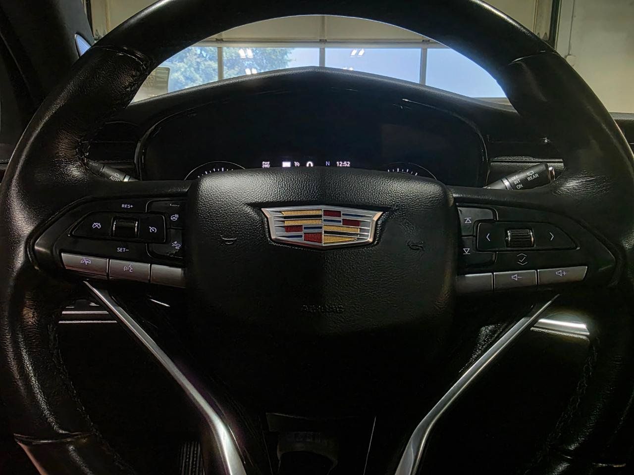 Used 2021 Cadillac XT6 Premium Luxury AWD/4WD image 30