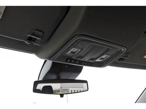 Used 2025 Chevrolet Silverado 1500 LT image 25