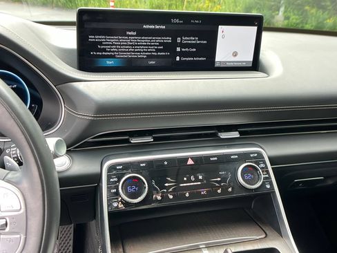 Used 2024 Genesis GV80 3.5T w/ Prestige Package AWD/4WD image 9