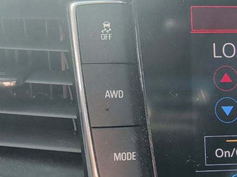 Used 2021 Buick Enclave Avenir w/ Avenir Technology Package AWD/4WD image 27