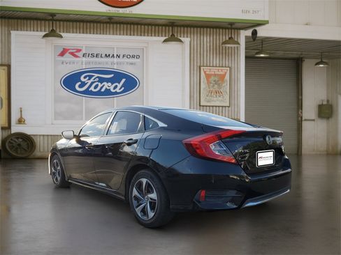 Used 2019 Honda Civic LX image 3