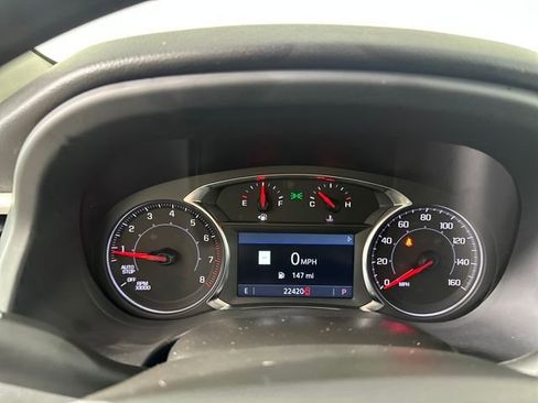 Used 2023 GMC Acadia SLE w/ Driver Convenience Package image 17