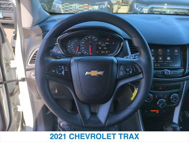 Used 2021 Chevrolet Trax LS w/ Tint and Cruise Package AWD/4WD image 15