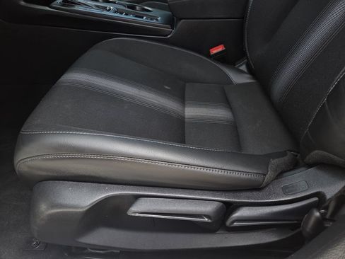 Used 2024 Honda Civic Sport image 13