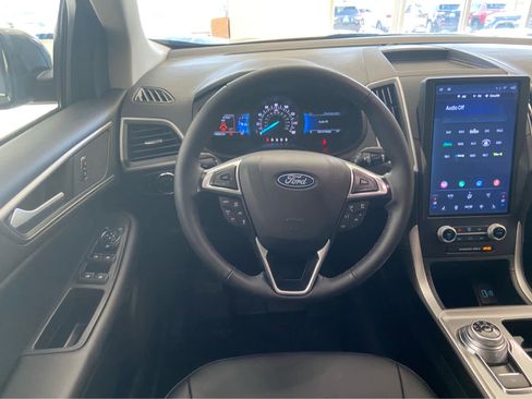Used 2024 Ford Edge SEL image 20