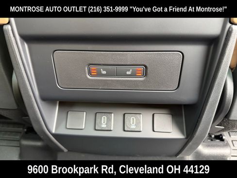 New 2026 Land Rover Defender 110 X-Dynamic SE image 15