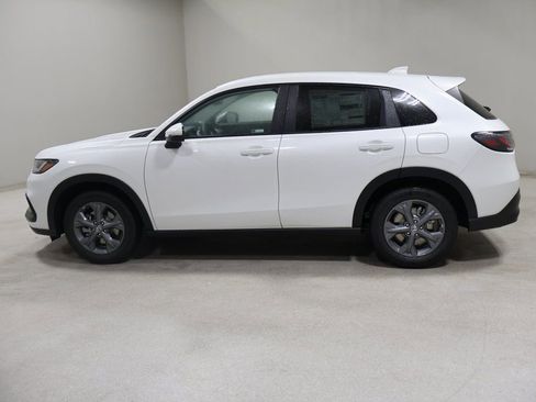 New 2026 Honda HR-V LX image 4