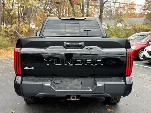 Used 2022 Toyota Tundra SR5 w/ SR5 Convenience Package image 6
