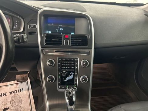 Used 2016 Volvo XC60 T5 Platinum w/ Climate Package image 19