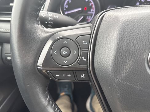 Used 2023 Toyota Camry SE image 17