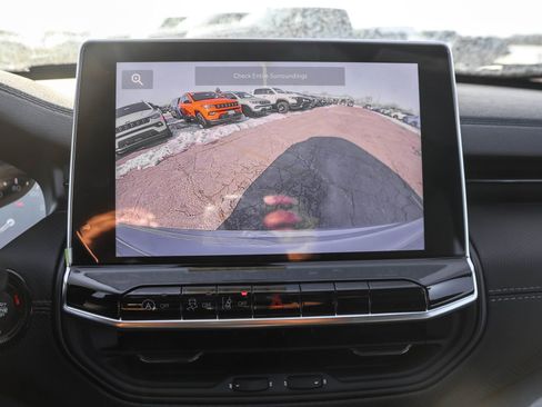 New 2026 Jeep Compass Latitude image 15