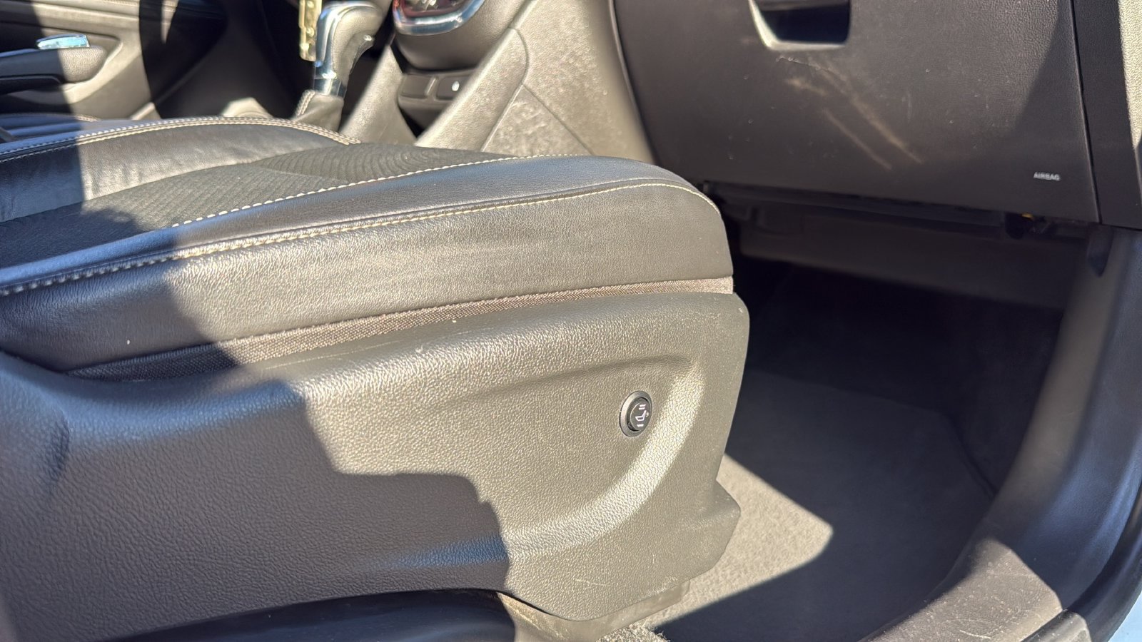 Used 2013 Buick Encore Convenience FWD image 22