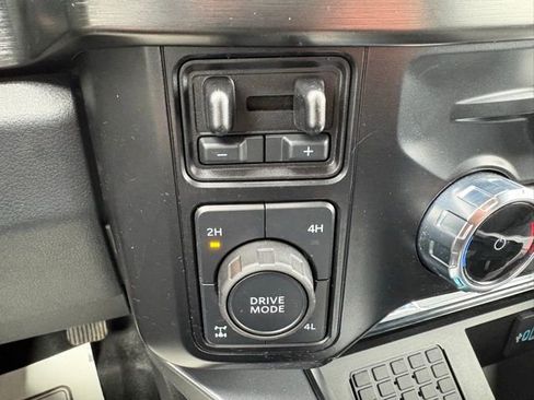 Used 2024 Ford F250 Lariat w/ Lariat Ultimate Package image 31