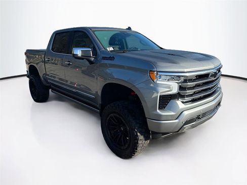 Used 2023 Chevrolet Silverado 1500 High Country w/ Z71 Off-Road Package image 33