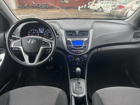Used 2013 Hyundai Accent GS image 28