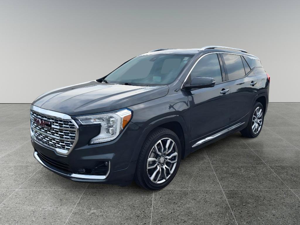 Used 2022 GMC Terrain Denali w/ Denali Premium Package AWD/4WD image 1
