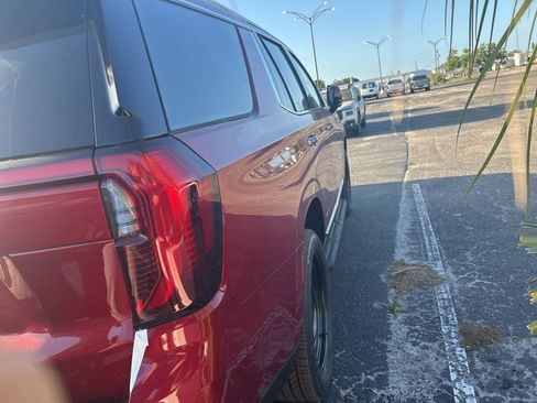 New 2026 GMC Yukon Elevation AWD/4WD image 4