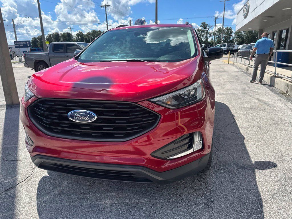 Used 2023 Ford Edge SEL w/ Sport Appearance Package AWD/4WD image 5