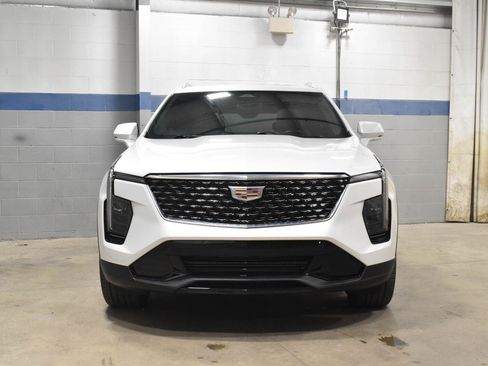 Certified 2024 Cadillac XT4 Premium Luxury AWD/4WD image 28
