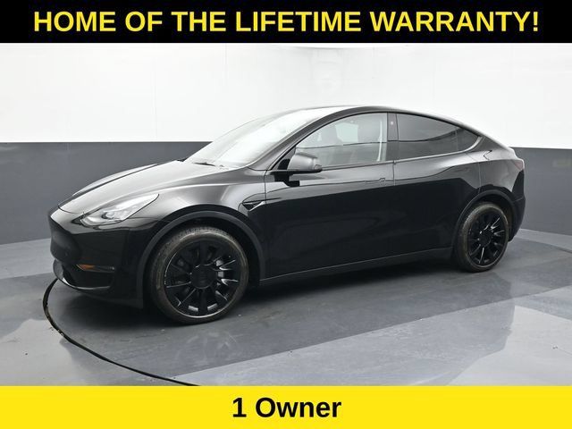 Used 2023 Tesla Model Y Long Range AWD/4WD image 2