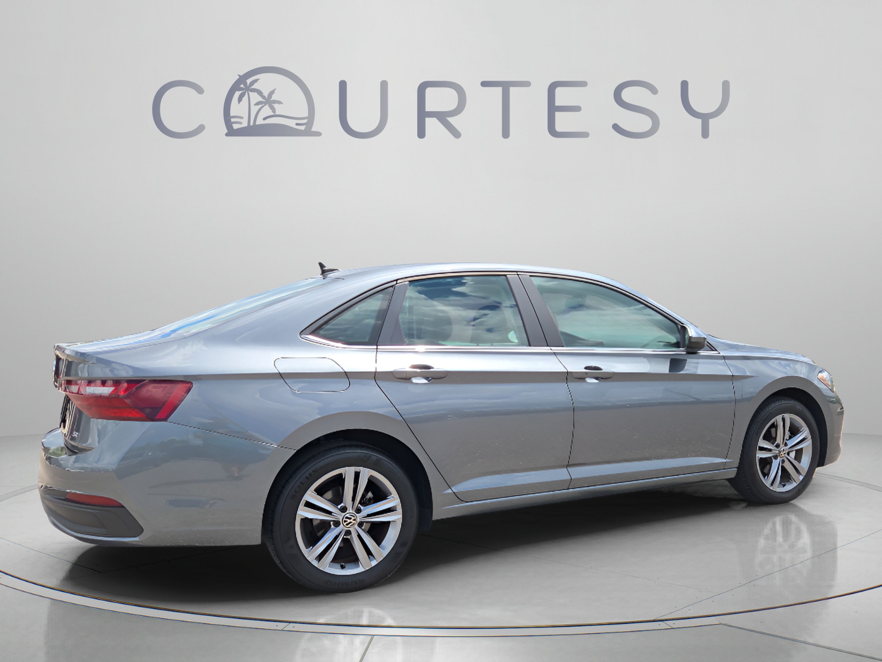 Used 2024 Volkswagen Jetta SE FWD image 5