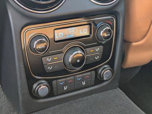 Used 2019 Jaguar XJ R-Sport image 20