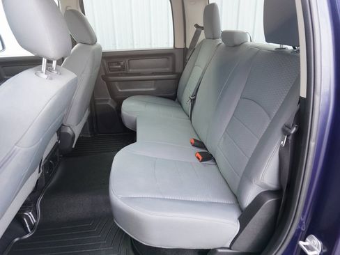 Used 2017 RAM 1500 Express w/ Express Value Package image 23