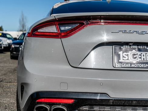 Used 2018 Kia Stinger GT2 image 10