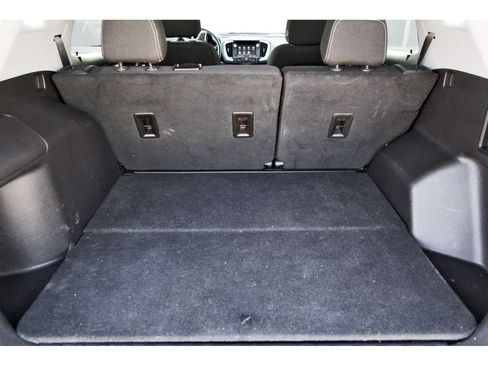 Used 2024 GMC Terrain SLE FWD image 27