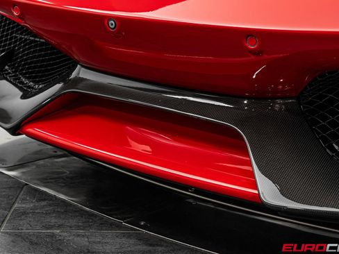 Used 2019 Ferrari 488 Pista Coupe RWD image 16