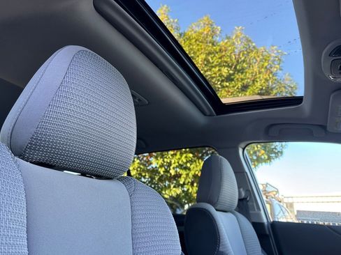 Used 2025 Subaru Outback Premium image 20