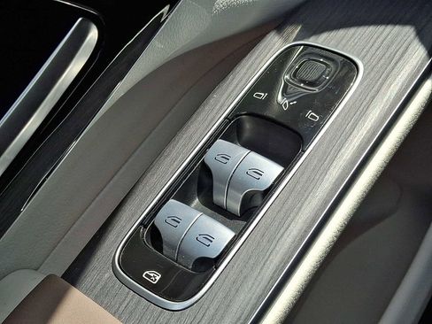 Certified 2023 Mercedes-Benz EQS 450+ 4MATIC SUV w/ AMG Line Exterior Package image 24