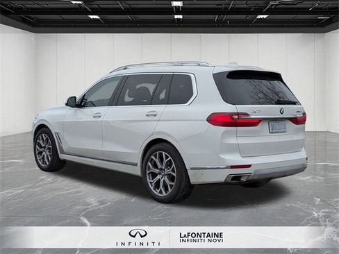 Used 2021 BMW X7 xDrive40i w/ Cold Weather Package image 3