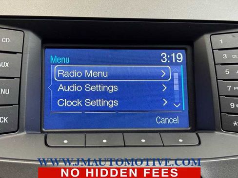 Used 2015 Ford Taurus SE image 27