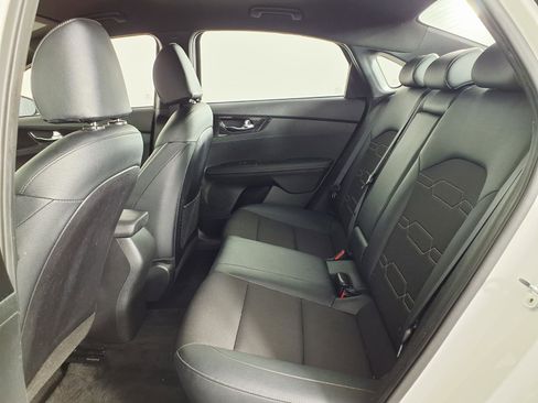 Used 2020 Kia Forte GT-Line image 13