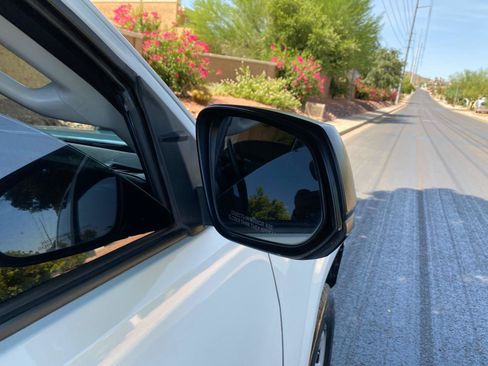 Used 2017 Toyota Tacoma 2WD Access Cab image 13