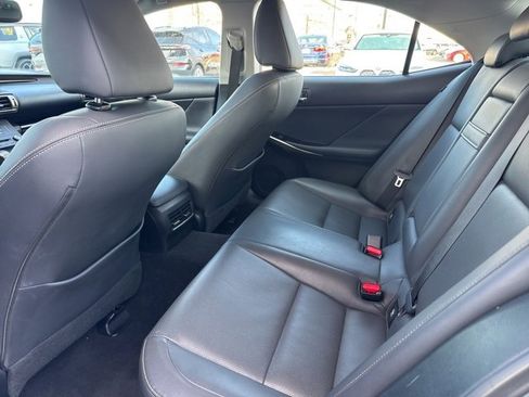 Used 2016 Lexus IS 300 AWD image 19