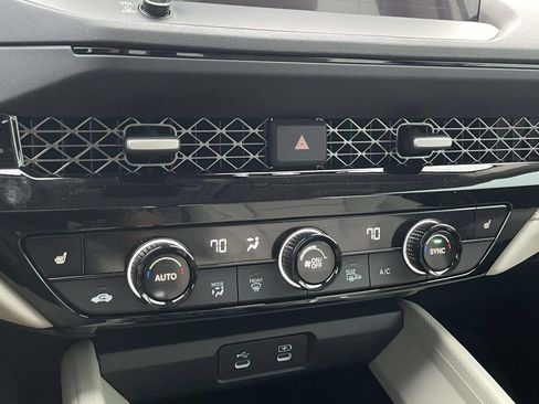 Used 2023 Honda Accord EX-L image 18