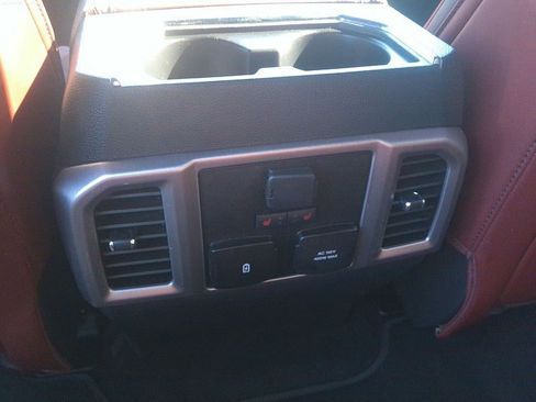 Used 2022 Ford F250 Platinum image 19