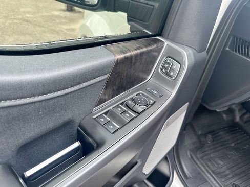 Certified 2024 Ford F450 Lariat w/ Lariat Ultimate Package image 20