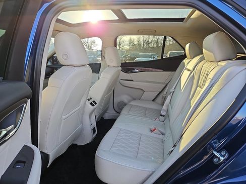 Used 2022 Buick Envision Avenir w/ Technology Package II image 10