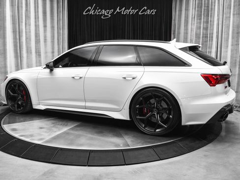 Used 2024 Audi RS 6 performance image 3