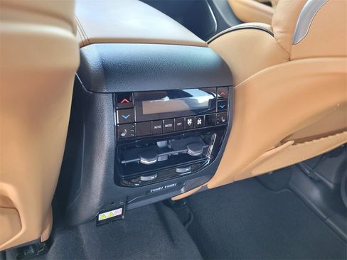 Used 2023 Jeep Grand Cherokee L Summit w/ Advanced Protech Group IV image 9