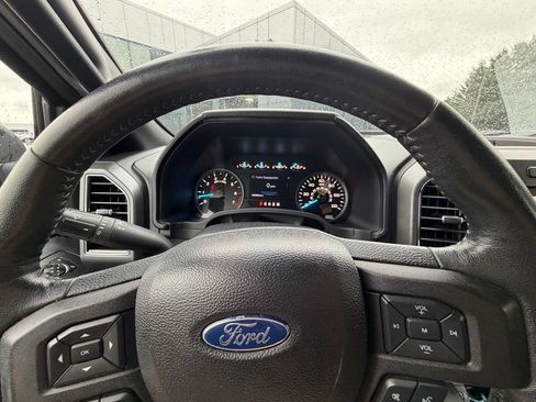 Used 2018 Ford F150 XLT w/ Equipment Group 302A Luxury AWD/4WD image 10