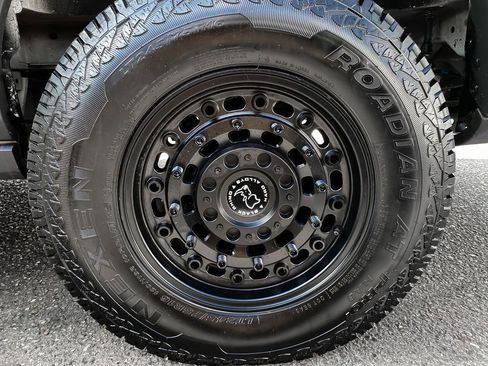 Used 2018 Ford Transit 150 XLT image 19