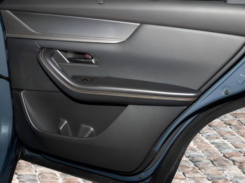 Used 2025 MAZDA CX-70 3.3 Turbo S w/ Premium Package image 14