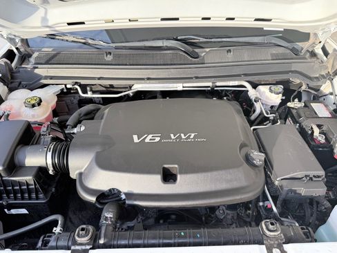 Used 2019 Chevrolet Colorado W/T image 24