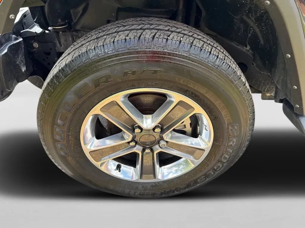 Used 2021 Jeep Wrangler Unlimited Sahara AWD/4WD image 12
