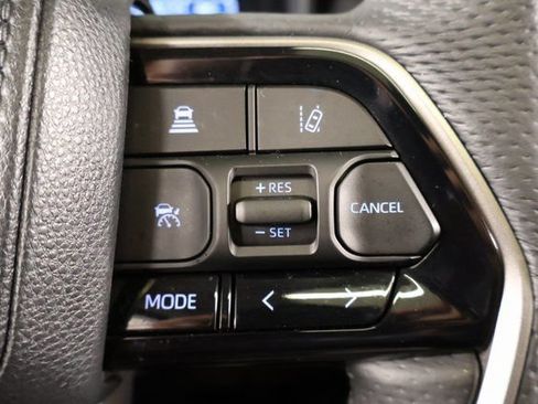 Used 2024 Toyota Tundra Limited AWD/4WD image 21